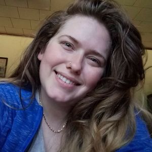 Meet your Posher, Caitie